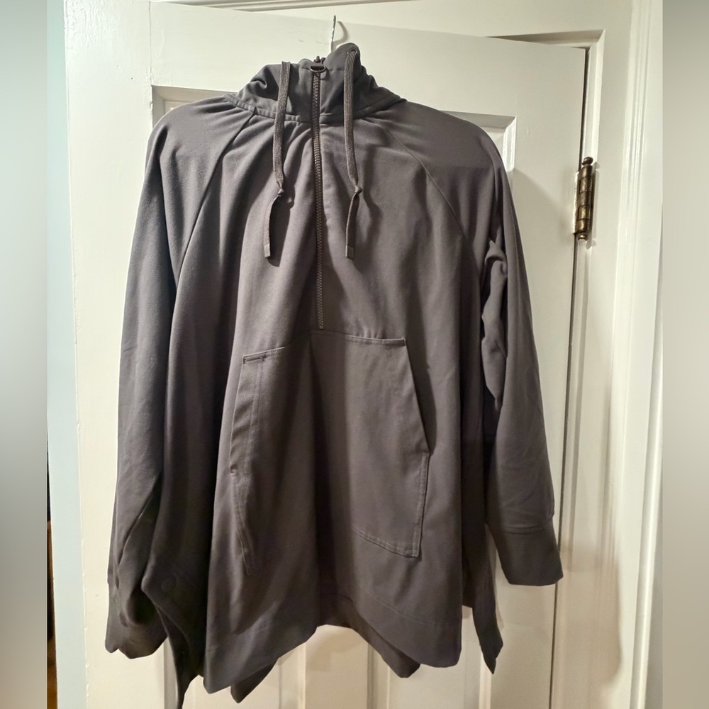Athleta poncho style top